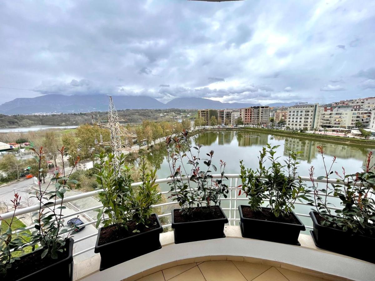 Queen'S Luxury Apartments Lake Тирана Экстерьер фото