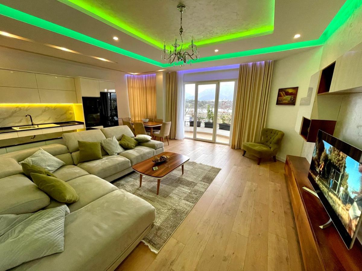 Queen'S Luxury Apartments Lake Тирана Экстерьер фото